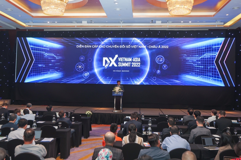 Un sommet à Hanoi appelle à synergiser la transformation numérique